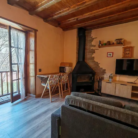 Chimenea Y Encanto Rustico, Tu Escapada - Cosmos 3